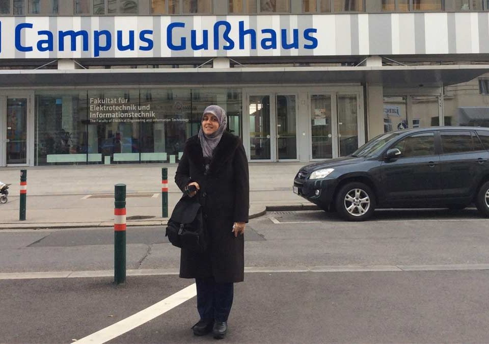 دکتر فائزه کاشانیان دکتری نانوبیوتکنولوژی در اتریش